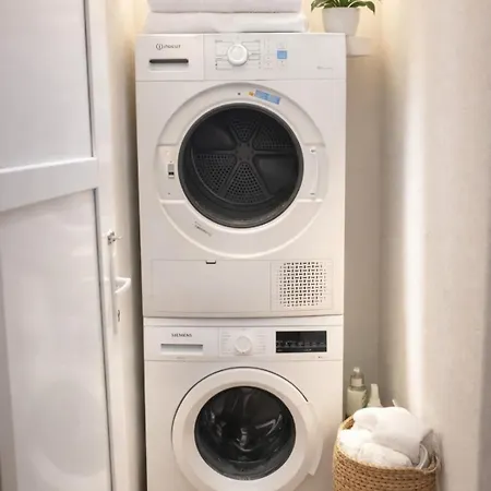 Prime Old Town - Location Apartment